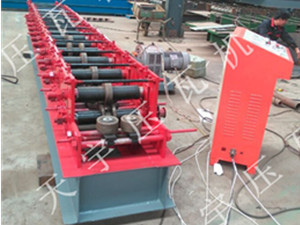 全自動不停機光伏支架c型鋼設備